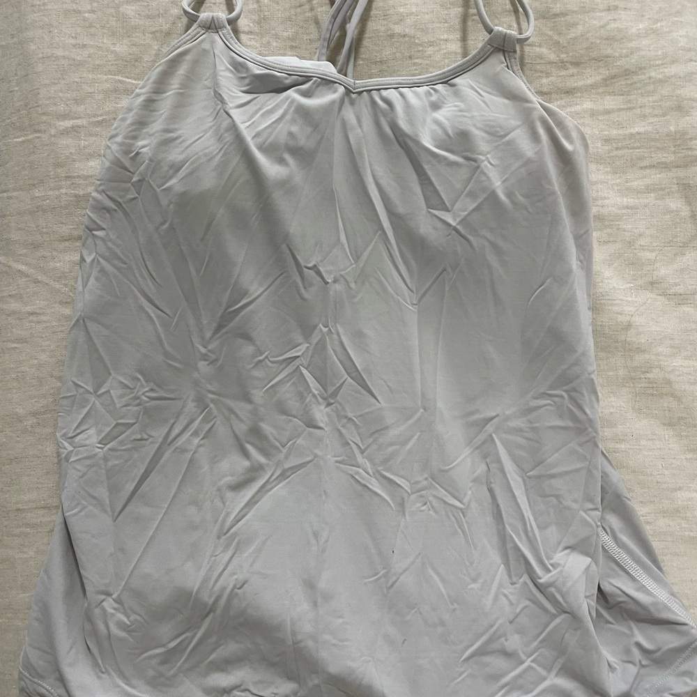 Lululemon tank with built in bra